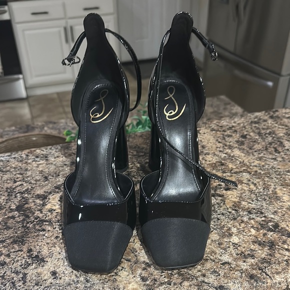 Sam Edelman Black Chunky Heel Sandals - Picture 2 of 4